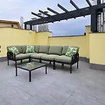 Rooftop Serenity Apartment